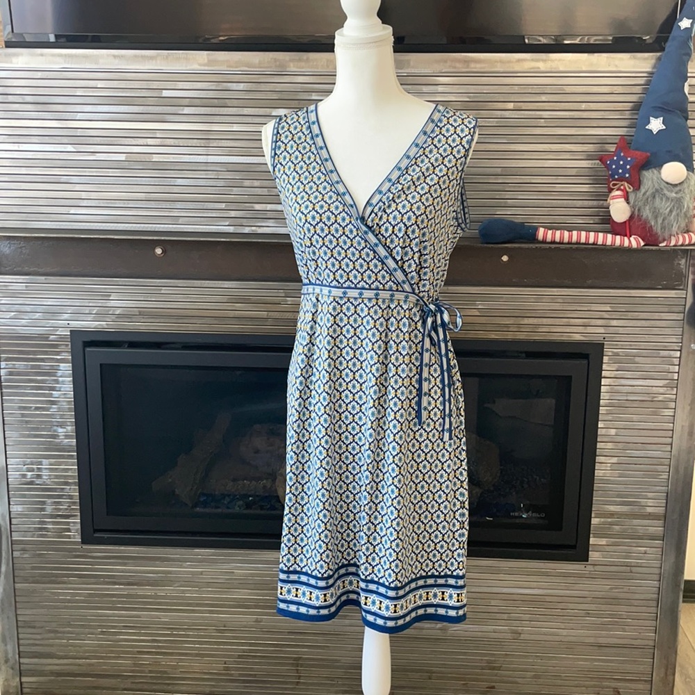 Summer dress crisscross tie on the side